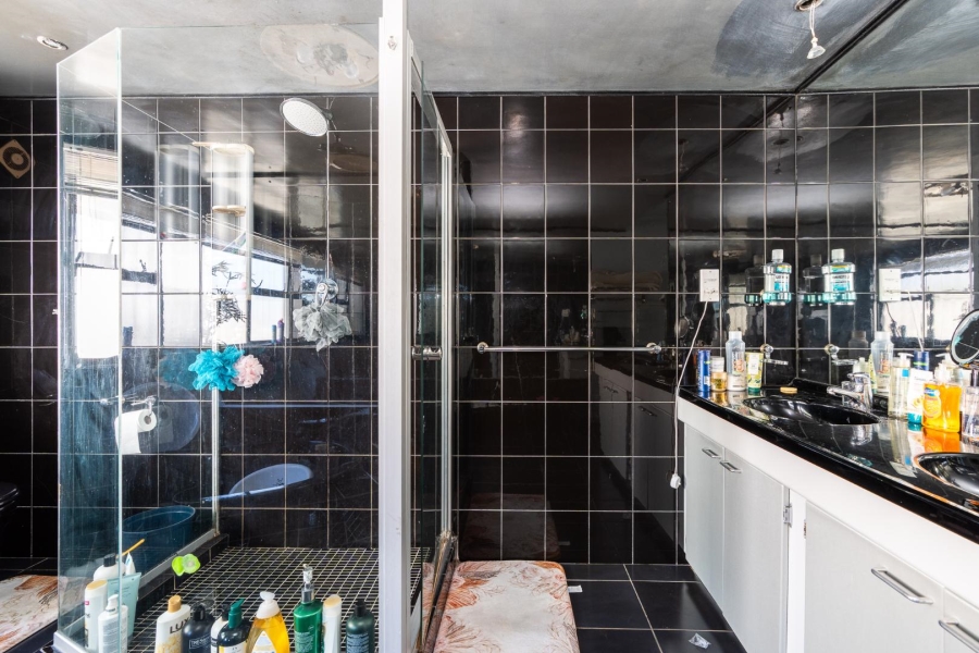 6 Bedroom Property for Sale in Welgelegen Western Cape